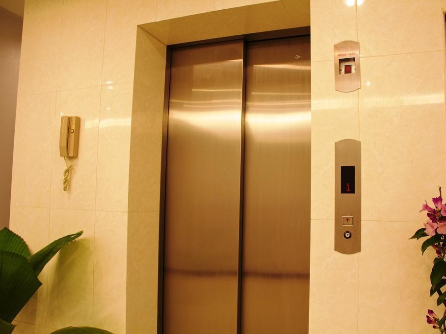 Oyo 373 Mc Ginger House Hotel Patong Ngoại thất bức ảnh