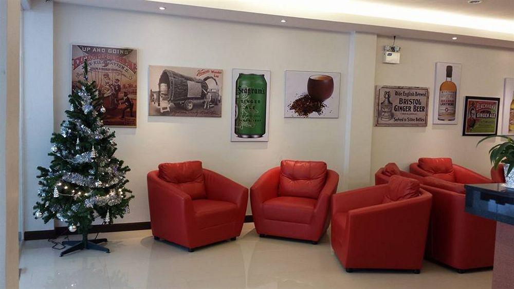 Oyo 373 Mc Ginger House Hotel Patong Ngoại thất bức ảnh